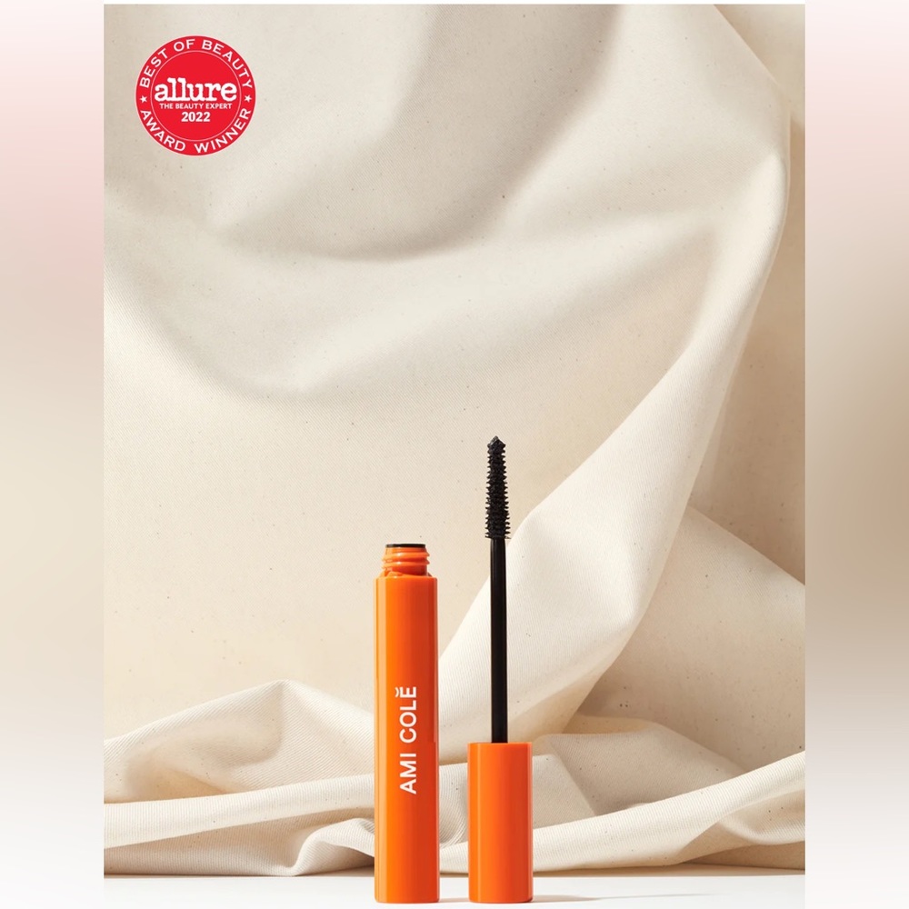 Lash Amplifying Mascara
